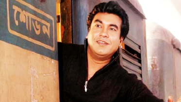 আজ নায়ক মান্নার জন্মদিন